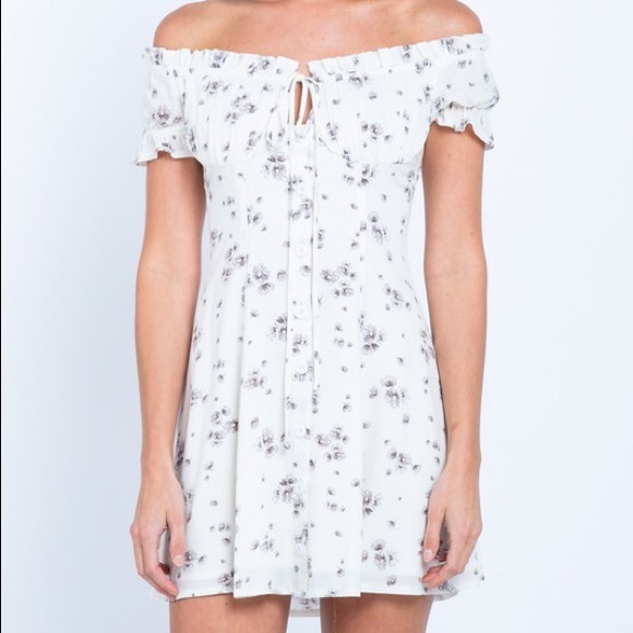 Off the shoulder mini dress - Picture 2 of 8